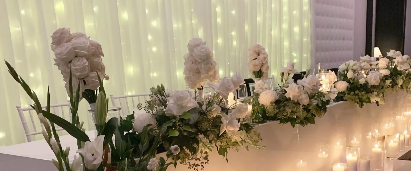 bridal table floral decorations by Chromata Florals